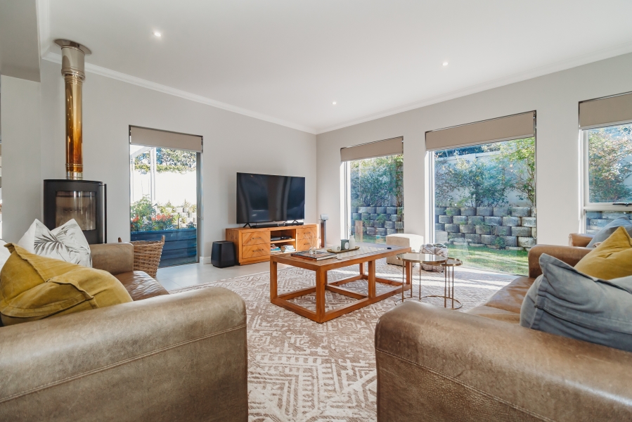 4 Bedroom Property for Sale in Kingswood Golf Estate Western Cape